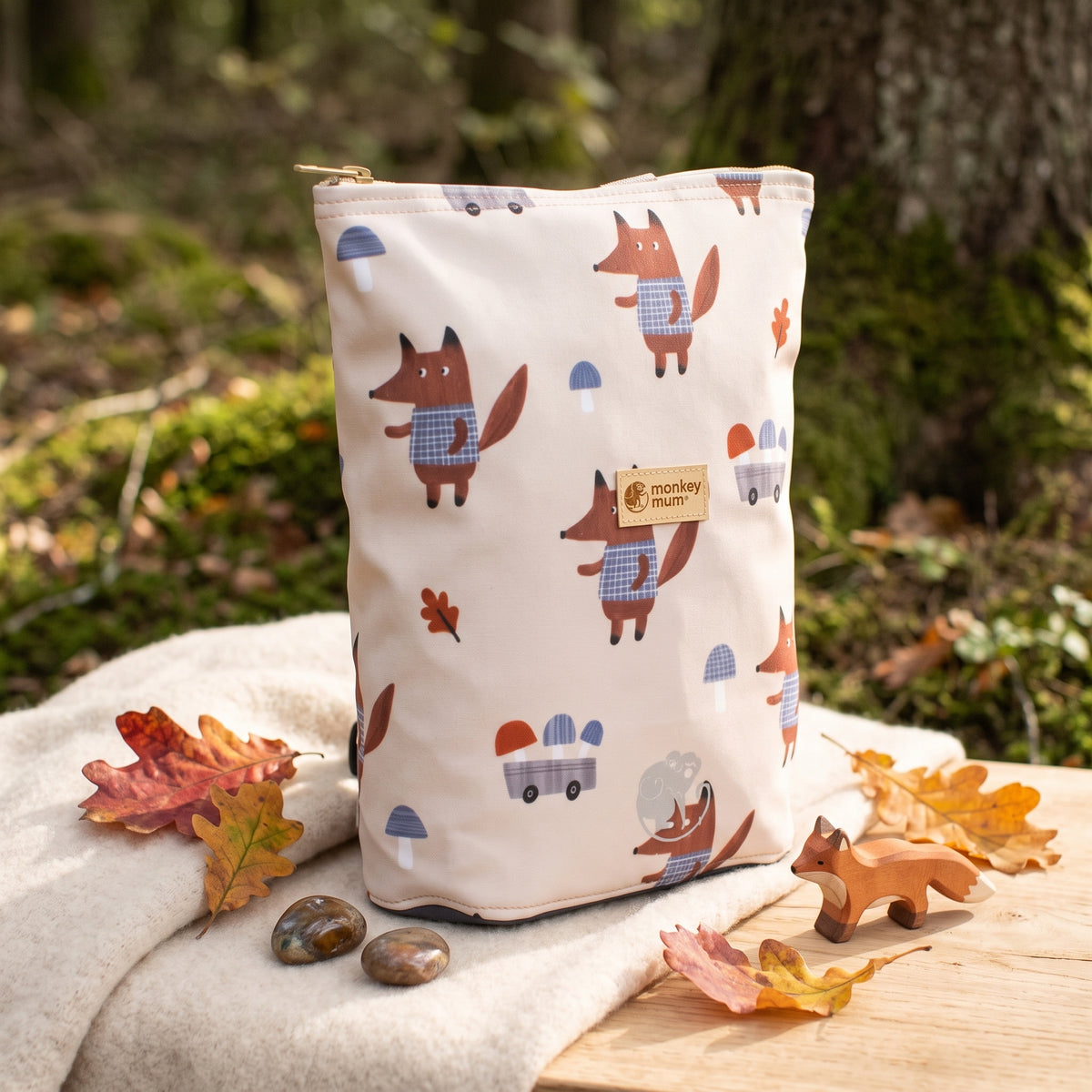 Otroški softshell nahrbtnik Monkey Mum® - Lisice na gobah