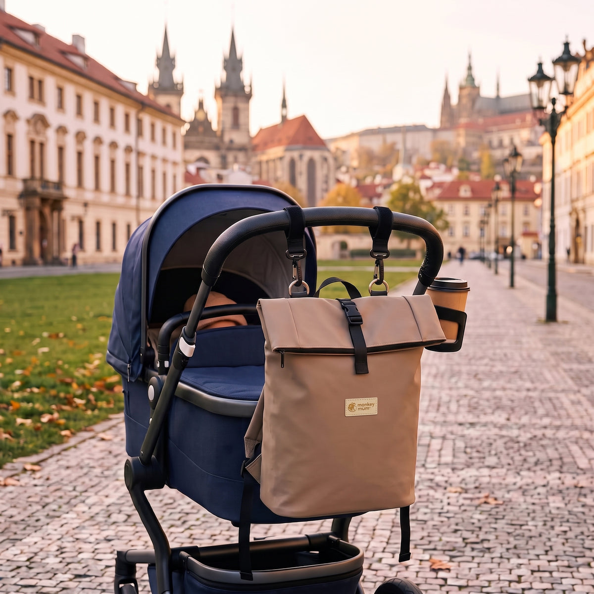 Monkey Mum® Softshell nahrbtnik za otroški voziček – Safari Tour
