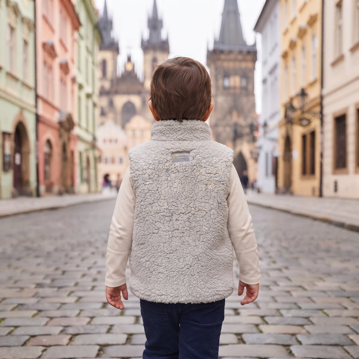Vesta iz ovčjega flisa Monkey Mum®  - Svetlo siva