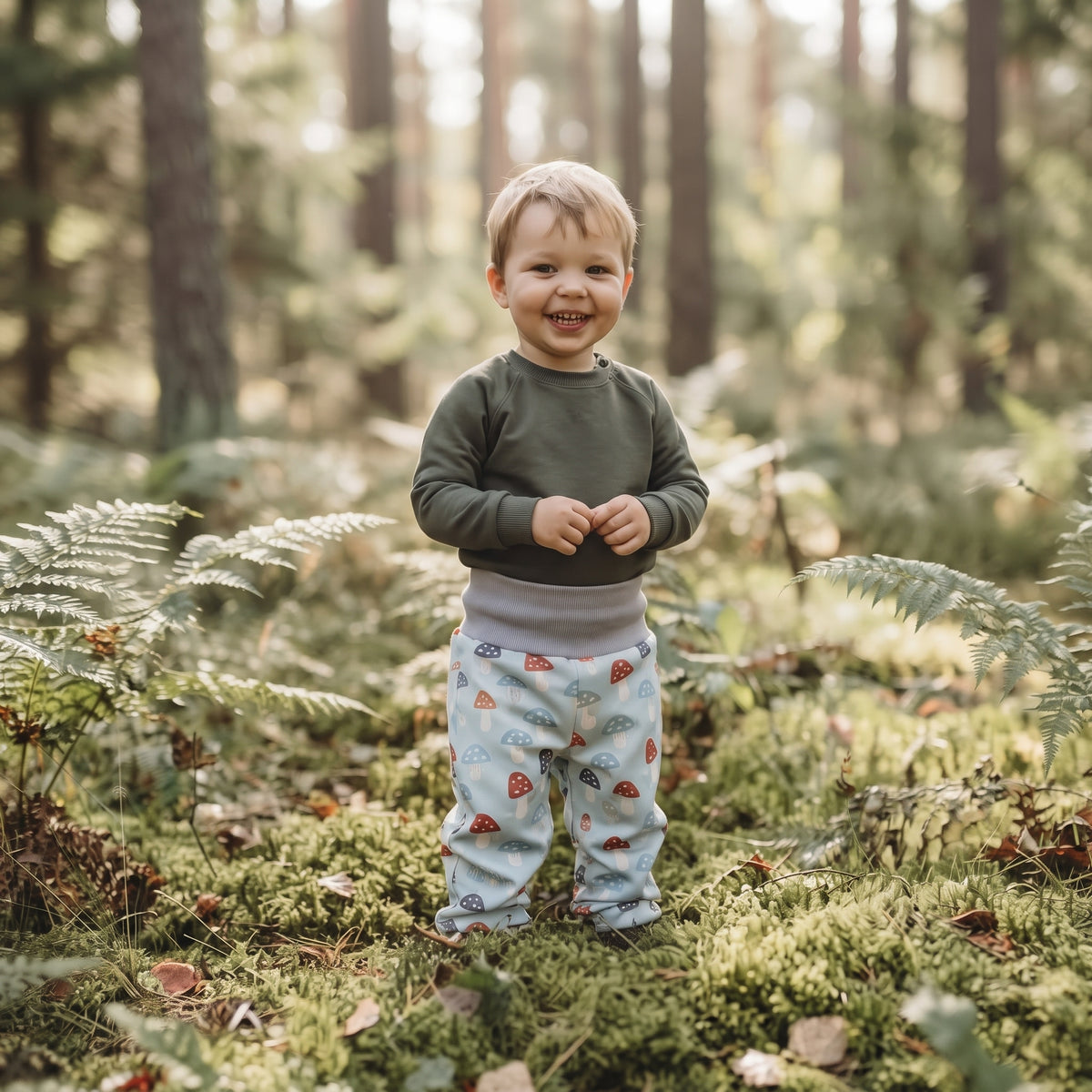 Otroške rastoče softshell hlače z membrano Monkey Mum® - Pisana mušnica