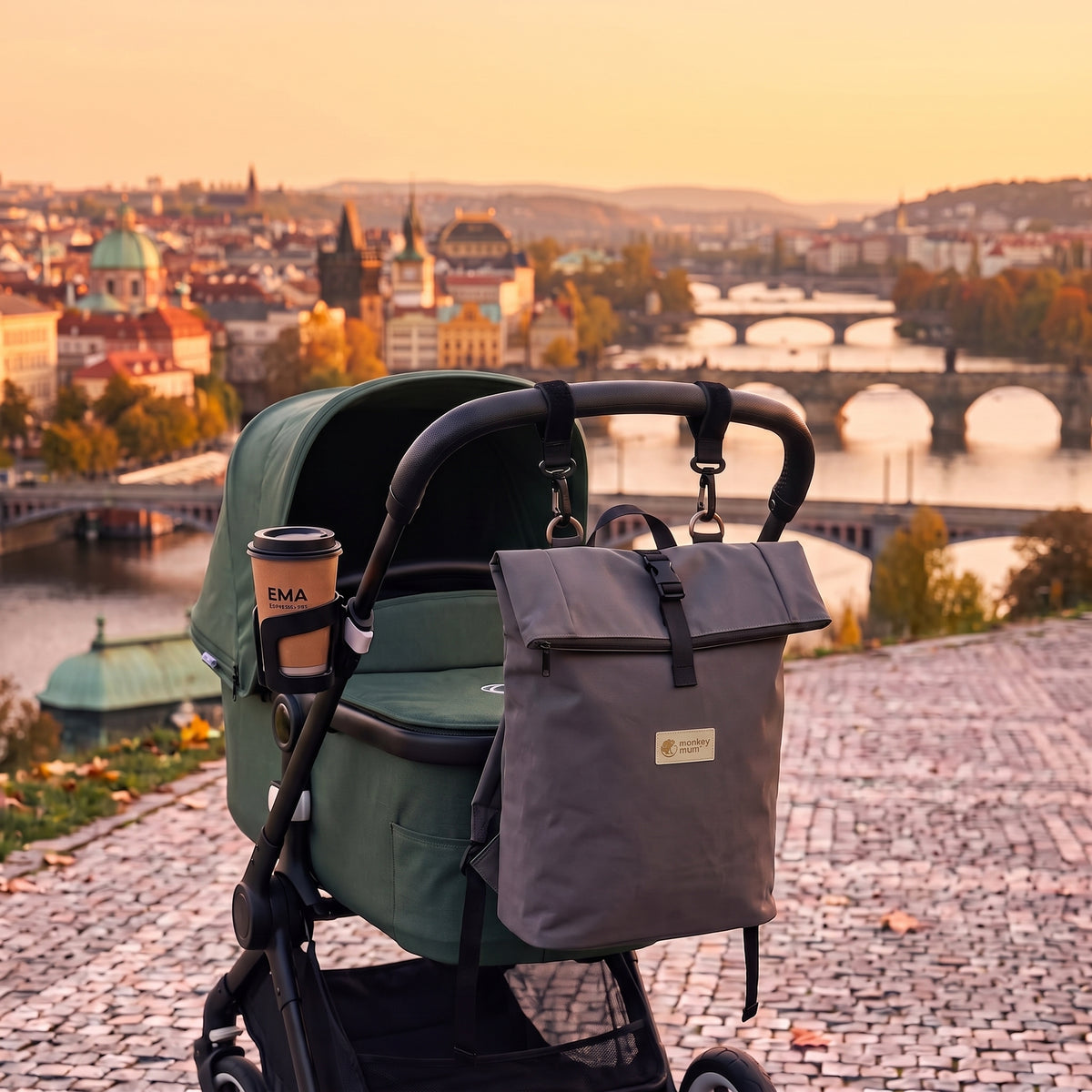 Monkey Mum® Softshell nahrbtnik za otroški voziček – Skrivnostni izlet