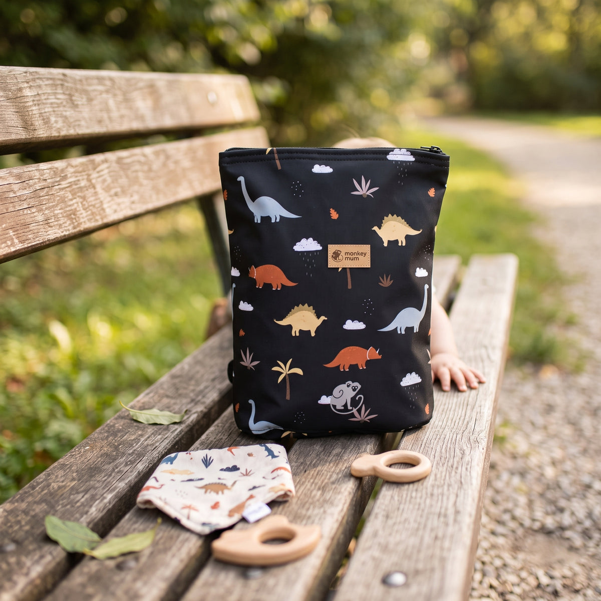 Otroški softshell nahrbtnik Monkey Mum® - Dinozavrska pot