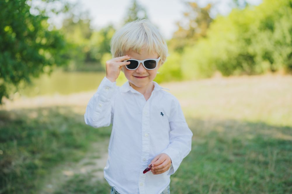 Otroška sončna očala Monkey Mum® - Žabje pomežikanje - več barv