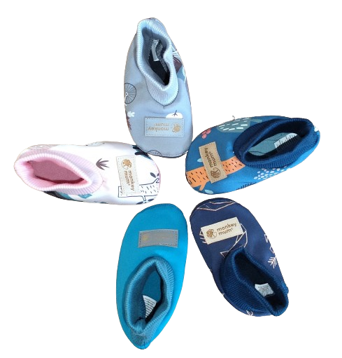 Monkey Mum® softshell copatki z membrano - Vesela kuščarica